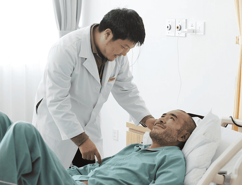 Vinmec Phú Quốc cứu sống du khách nước ngoài bị chấn thương sọ não