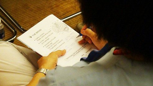 Vinmec tăng cường ứng dụng kỹ thuật điều trị các bệnh thần kinh và mở rộng hợp tác đào tạo