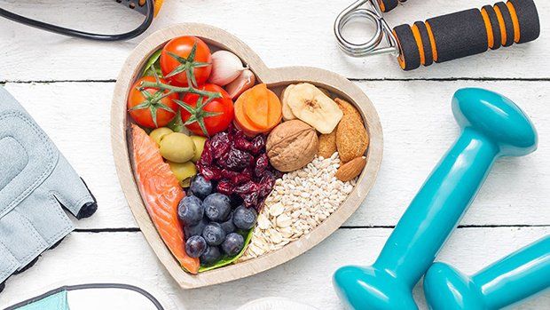 Lưu ý chế độ dinh dưỡng sau phẫu thuật | Vinmec