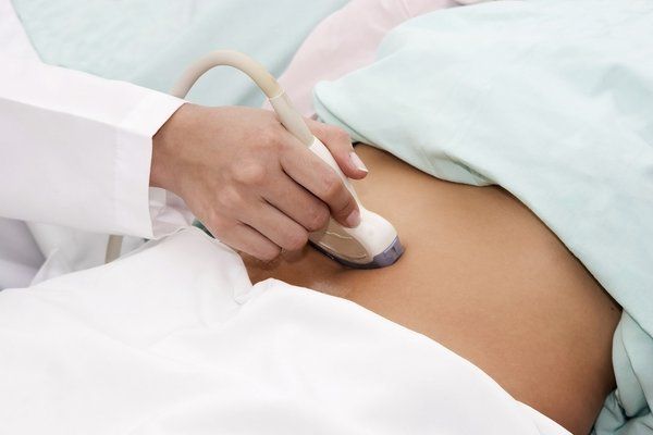 SIÊU ÂM BUỒNG TRỨNG THEO DÕI KÍCH THƯỚC NANG VÀ PHÁT HIỆN BẤT THƯỜNG SINH LÝ