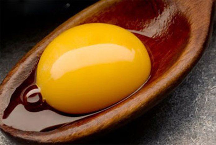 Lòng đỏ trứng: Dinh dưỡng và lợi ích | Vinmec