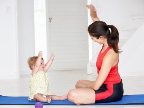 Vận động sau sinh là việc làm cần thiết để giúp tử cung co hồi tốt