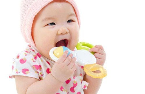 Tay chân miệng là bệnh lây nhiễm do tiếp xúc với người nhiễm bệnh