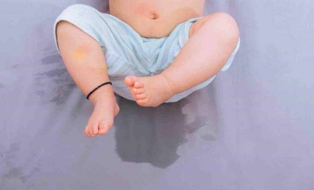 Các nguyên nhân khiến trẻ đái dầm | Vinmec