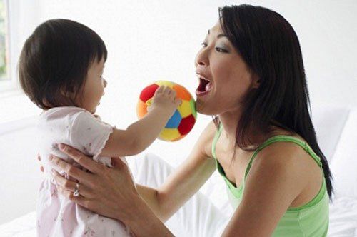 Cha mẹ là người đánh giá tốt khi nào trẻ sẵn sàng để bắt đầu luyện tập