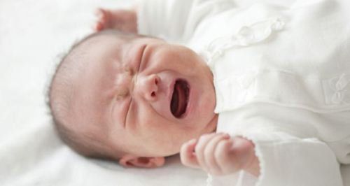 Thông thường bé 10 tuần tuổi sẽ ăn trung bình khoảng 5-6 lần trong 24 giờ