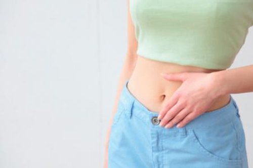 Đau bụng bên trái rốn sau khi ăn kèm đầy bụng là bệnh gì?