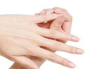 Khả năng vận động khớp ngón tay hạn chế ở người bệnh tiểu đường