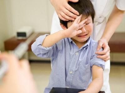 Thắt nghẹt bao quy đầu có thể xảy ra ở cả người lớn và trẻ nhỏ