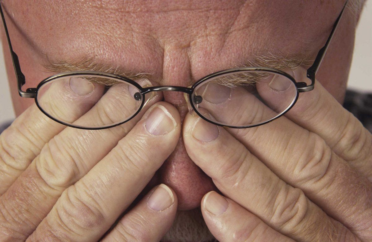 Điều trị xuất huyết đáy mắt ở bệnh nhân tiểu đường như thế nào? | Vinmec