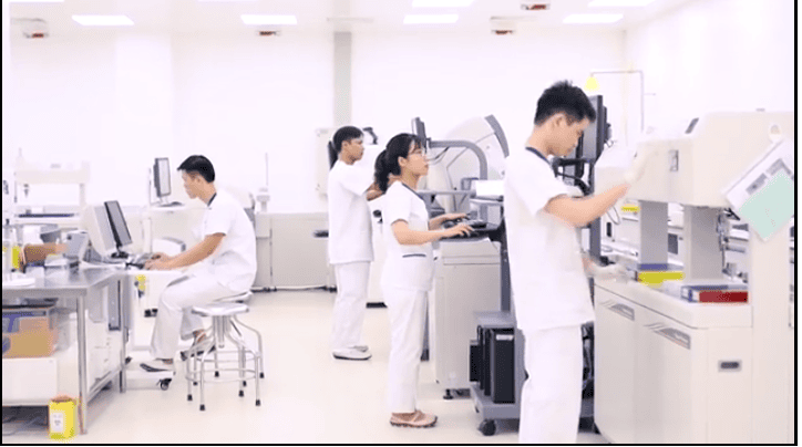 Shirin ayollar porno rasmlar Onam bilan külotda jinsiy aloqa