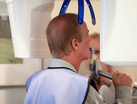 So với chụp X-quang chụp CT cung cấp hình ảnh chi tiết hơn, độ nét hình ảnh cao hơn