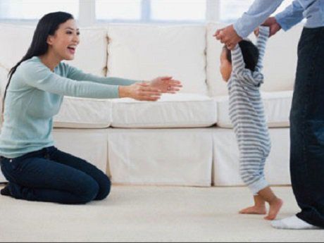 Trẻ tin tưởng rằng bạn sẽ trợ giúp, đó cũng là một cách thể hiện tình yêu thương