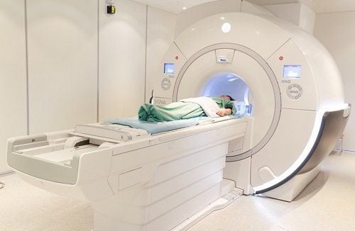 Chụp cộng hưởng từ rất ít khi gây ra các tác dụng phụ