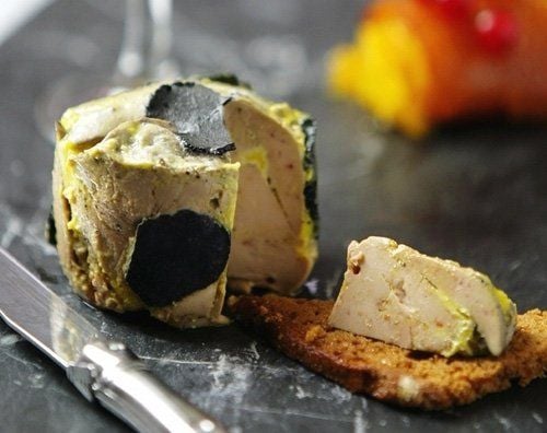 The fats in goose liver are predominantly monounsaturated.
