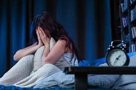 Ngủ không đủ giấc khiến bạn dễ bị tăng cân