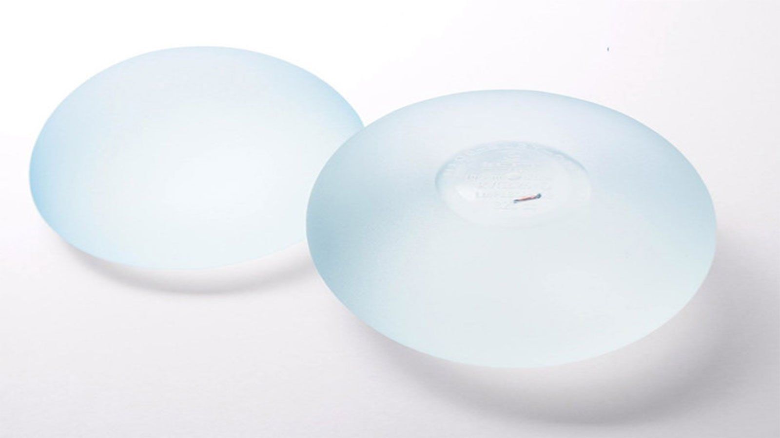 What's the difference between nano chip and no chip breast augmentation?