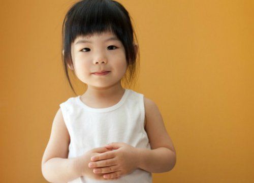 Giải đáp thắc mắc bé gái 3 tuổi cân nặng bao nhiêu kg?