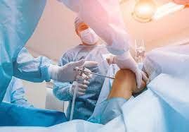 Phẫu thuật thoái hóa khớp gối cần được cân nhắc sau khi các phương pháp điều trị khác thất bại
