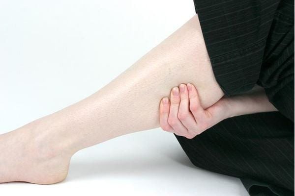 Quần Tất Đen: Điểm Nhấn Thời Trang Không Thể Thiếu Trong Tủ Quần Áo