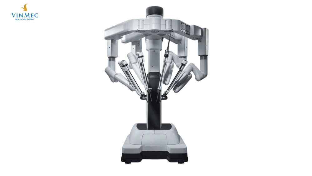 Phẫu thuật ít xâm lấn & phẫu thuật robot