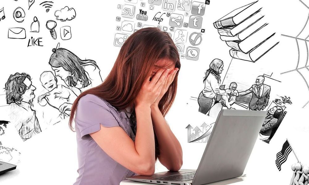 Prolonged stress and tension is a favorable condition for the formation of melasma.