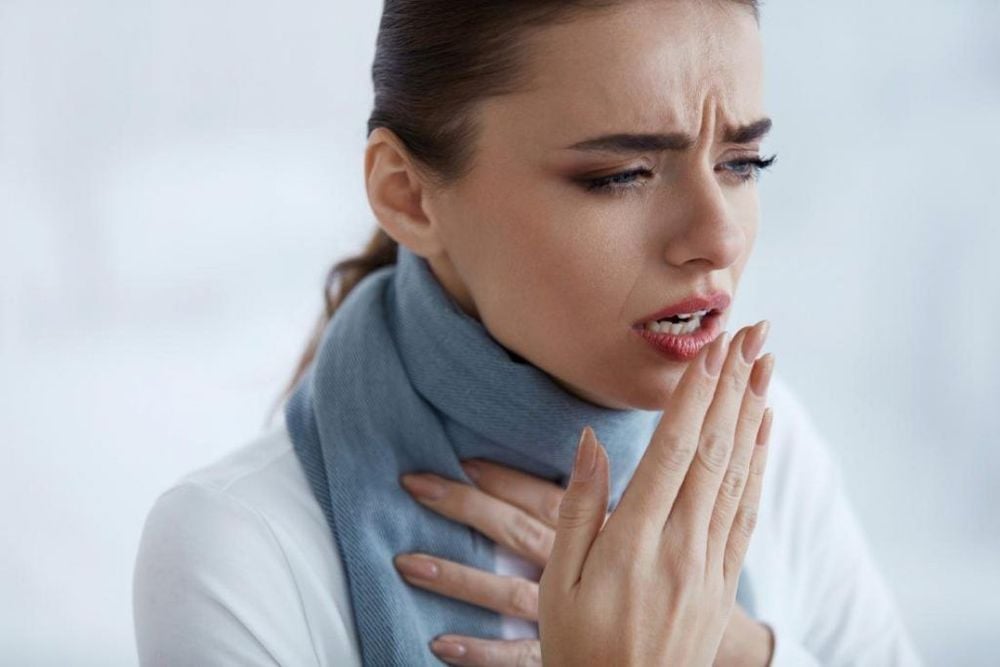 How is viral bronchitis different from bacterial bronchitis?