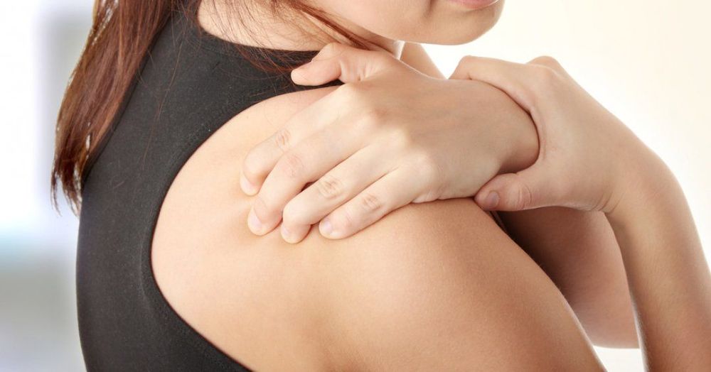 Thoái hóa cơ chóp xoay, viêm gân cơ chóp xoay không được điều trị lâu ngày sẽ dẫn đến rách chóp xoay.