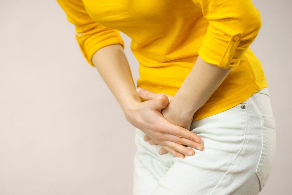 Một số bệnh phụ khoa nghiêm trọng như ung thư, khối u khi phát triển cũng có thể chèn ép các cơ quan khác ở vùng chậu và gây đau lưng