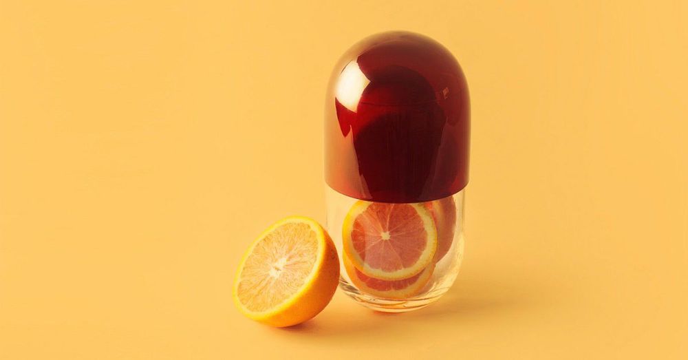 Vitamin C giúp tiểu cầu hoạt động hiệu quả hơn, hữu ích trong việc điều trị giảm tiểu cầu ở người bệnh sốt xuất huyết