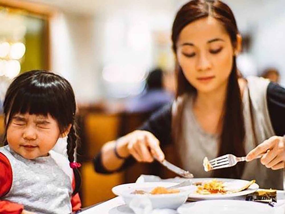 Đa số các bé 3 tuổi đều lười ăn