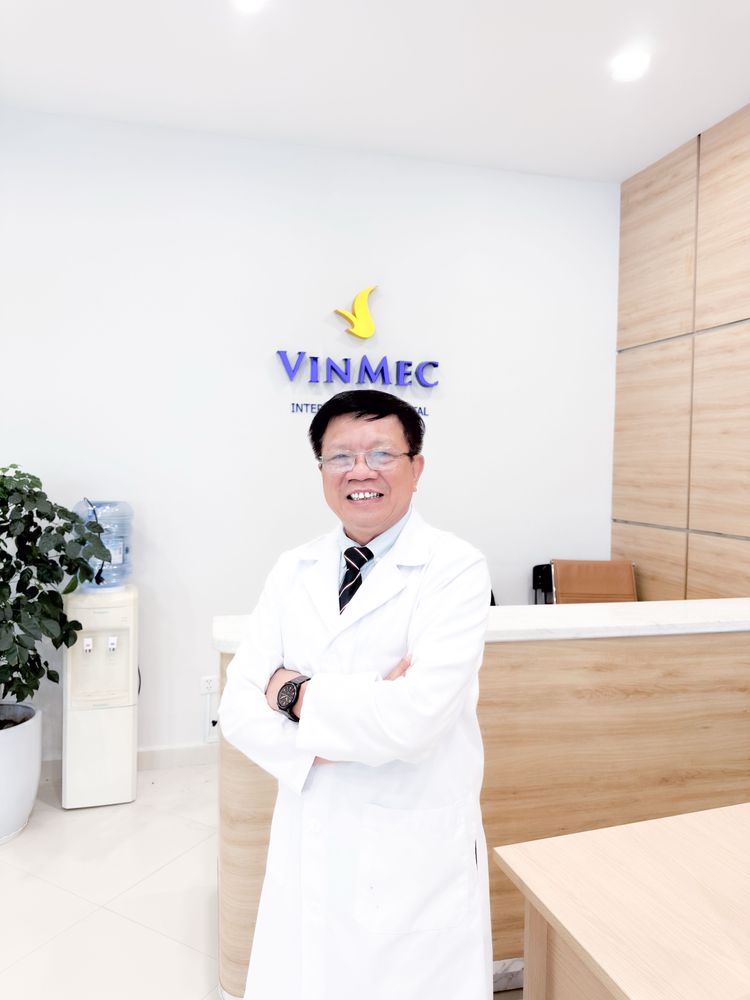 Kỳ tích trên đường bay: Hành trình ca ghép tim xuyên Việt của Thầy thuốc Ưu tú, ThS.BSCKII. Trần Hoài Ân
