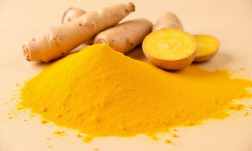 Curcumin có trong bột nghệ giúp bổ sung dinh dưỡng cho viêm khớp dạng thấp hiệu quả. 