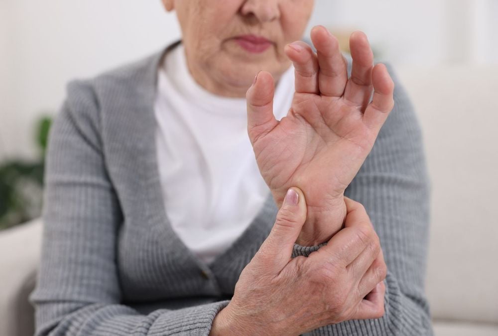 Excessive wrist movement can aggravate a ganglion cyst