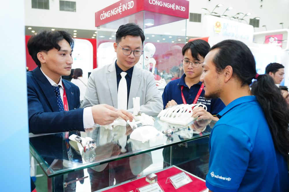 Vinmec đồng hành cùng Triển lãm 80 năm thành tựu đất nước