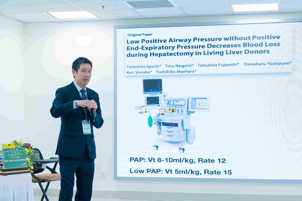 Báo cáo viên Vinmec chia sẻ chuyên môn ghép gan tại Hội nghị