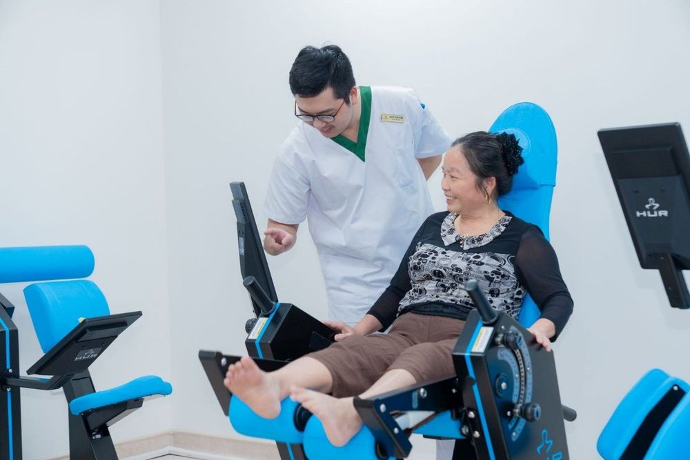 Bệnh nhân Nguyễn Thị Tình đang được khám và điều trị tại Vinmec Ocean Park 2