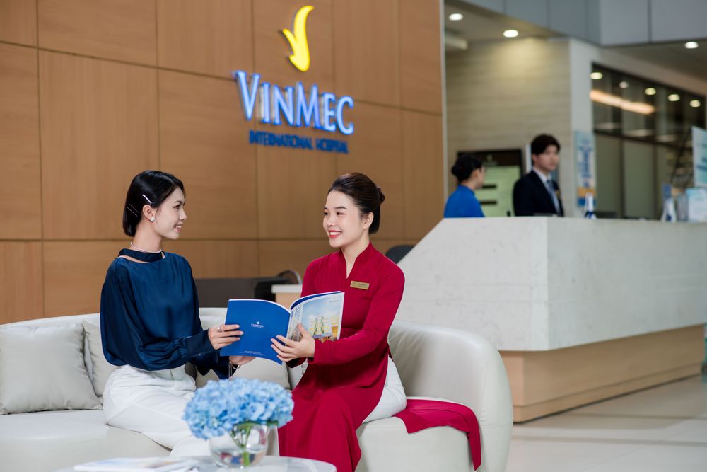 Trước khi tiêm ngừa HPV, phụ nữ nên đến gặp bác sĩ để được tư vấn kỹ lưỡng.