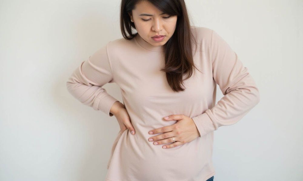 Đau bụng là triệu chứng đặc trưng nhất của hội chứng ruột kích thích.