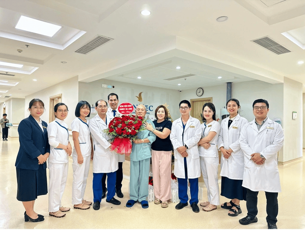 Cụ ông hồi phục ngoạn mục sau 1 tuần phẫu thuật