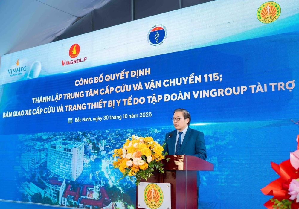 GS.TS.BS Trần Trung Dũng - Tổng giám đốc Hệ thống Y tế Vinmec, Đại diện Tập đoàn Vingroup phát biểu