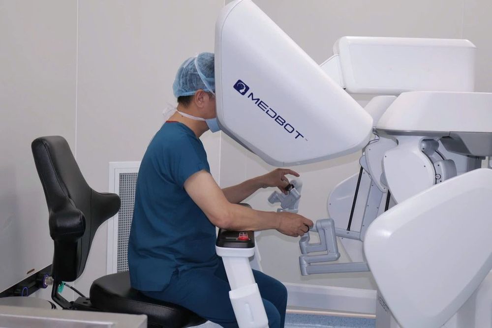 Kết nối bác sĩ và phòng mổ qua công nghệ truyền dẫn tốc độ cao
