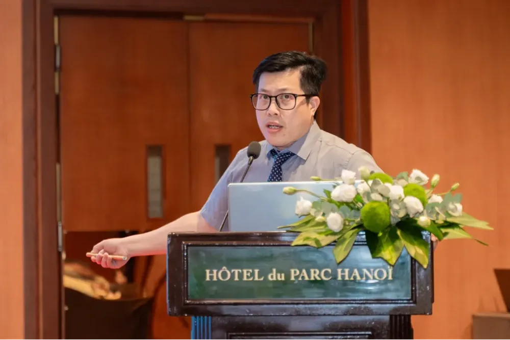 Tại hội nghị chuyên môn, PGS.TS.BS Nguyễn Văn Đĩnh đã trình bày về mô hình dự đoán dị ứng thuốc, nhận được sự quan tâm lớn từ giới chuyên môn trong và ngoài nước.