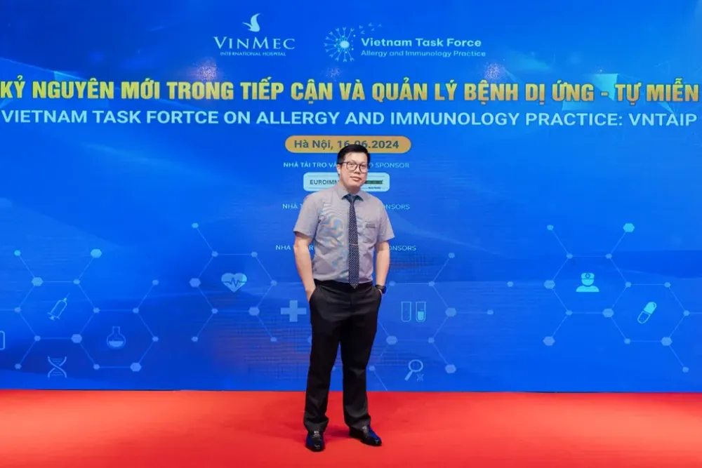 PGS.TS.BS Nguyễn Văn Đĩnh cũng là thành viên của nhiều hiệp hội quốc tế.

