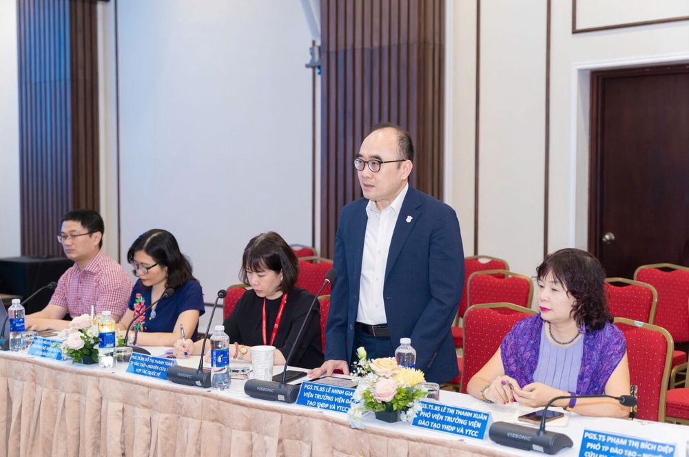 PGS.TS. Lê Minh Giang - Viện trưởng Viện Đào tạo YHDP & YTCC phát biểu tại sự kiện