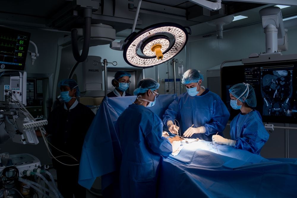 Phẫu thuật là lựa chọn điều trị đau thần kinh tọa cuối cùng.