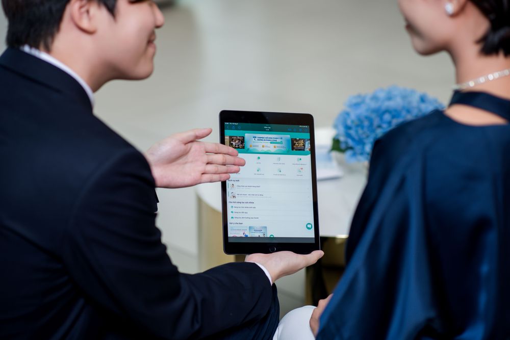 Trong trường hợp tình trạng không cải thiện hoặc xuất hiện dấu hiệu nghiêm trọng nên tham khảo ý kiến bác sĩ chuyên khoa để được tư vấn.