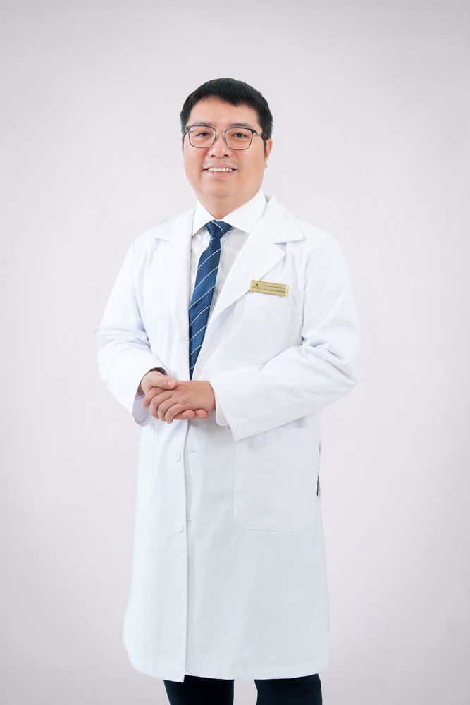 TS.BS Nguyễn Hữu Mạnh