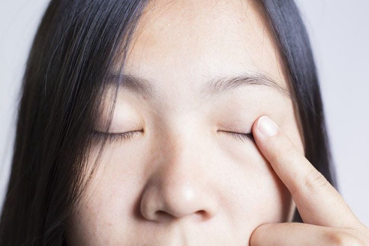 The eyelids help provide necessary moisture to the eyes through blinking.

