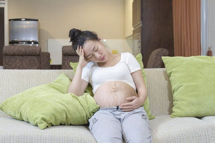 When is surgery necessary in pregnant women with severe hemorrhoids?